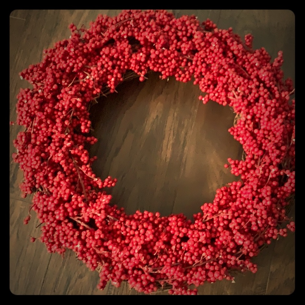 Red berry wreath
